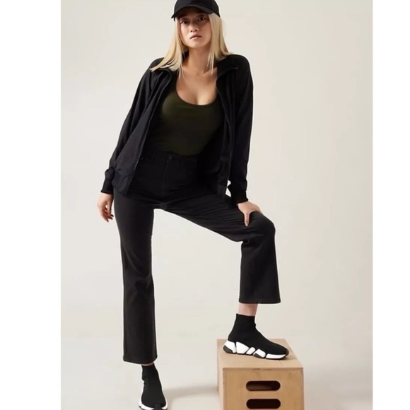 NWT Athleta Flex Kick Flare Jean - Black - Size 10 Tall (10T) - Picture 2 of 11